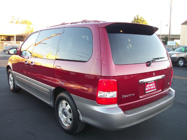 2003 Kia Sedona Open-top