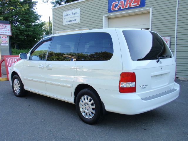 2003 Kia Sedona L.T. 4-w.d. 5.3L