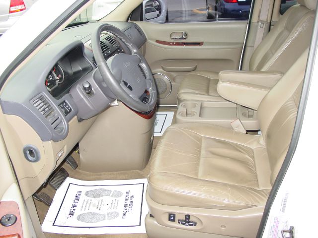 2003 Kia Sedona Open-top