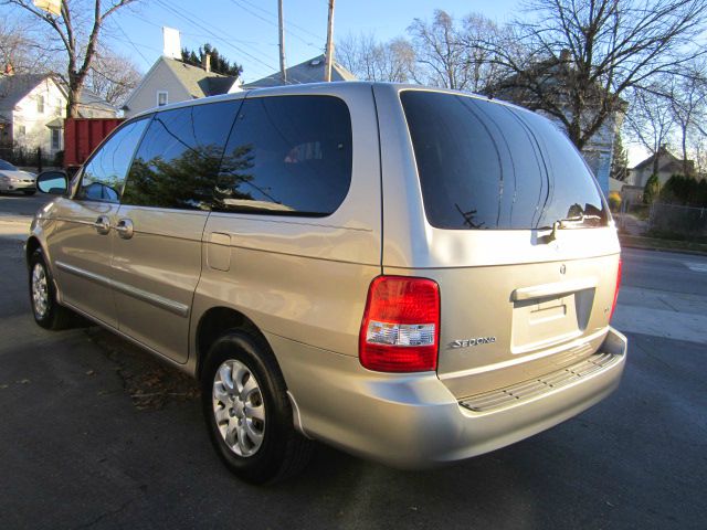 2003 Kia Sedona Elk Conversion Van