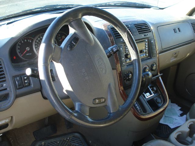 2003 Kia Sedona Open-top