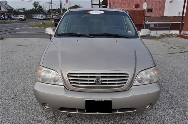2003 Kia Sedona Elk Conversion Van