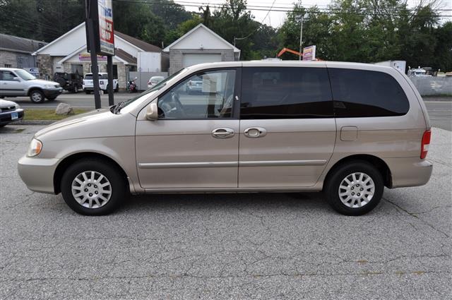 2003 Kia Sedona Elk Conversion Van