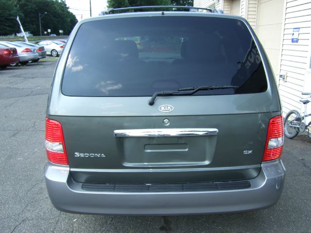 2003 Kia Sedona Open-top