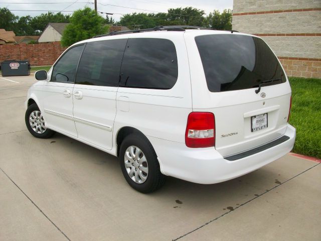 2004 Kia Sedona Elk Conversion Van