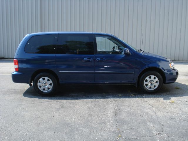 2004 Kia Sedona Elk Conversion Van