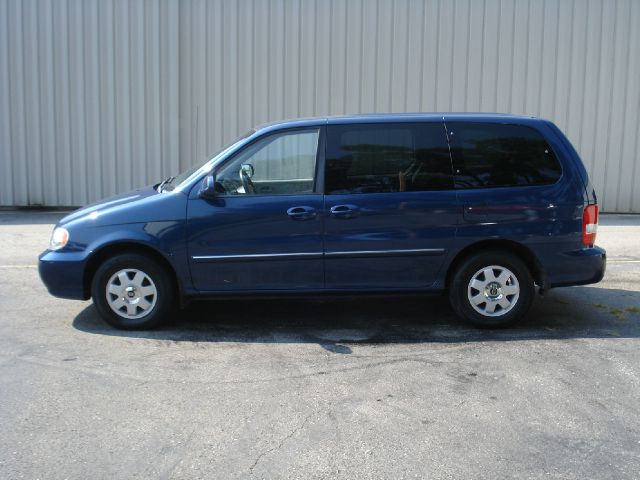 2004 Kia Sedona Elk Conversion Van