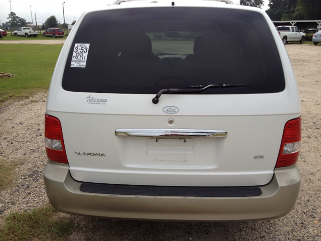 2004 Kia Sedona Open-top