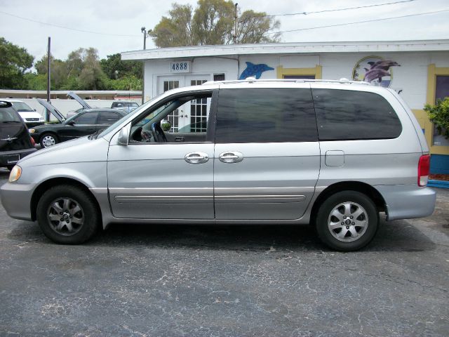2004 Kia Sedona Open-top