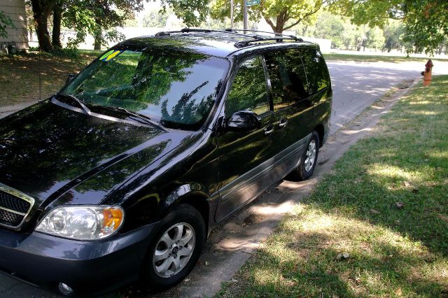 2004 Kia Sedona Open-top