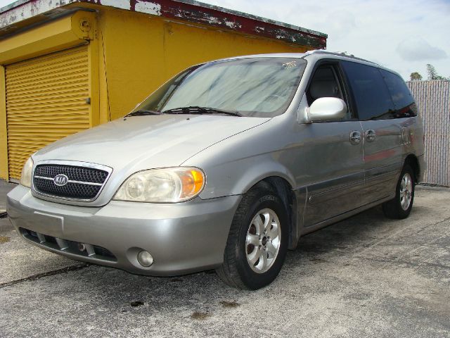 2004 Kia Sedona Open-top