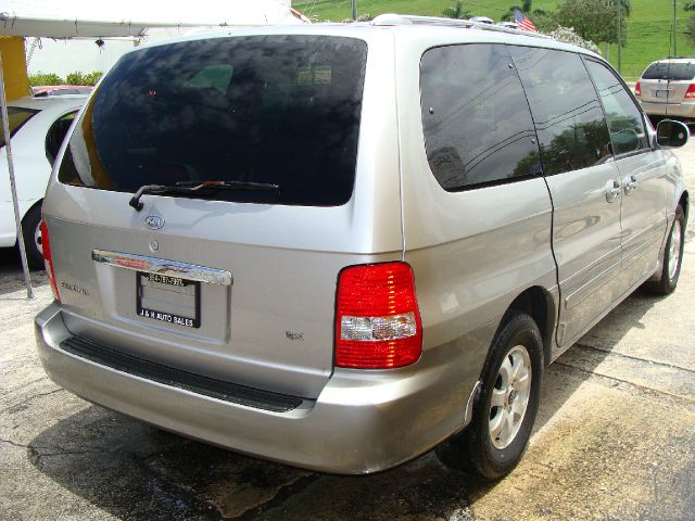 2004 Kia Sedona Open-top