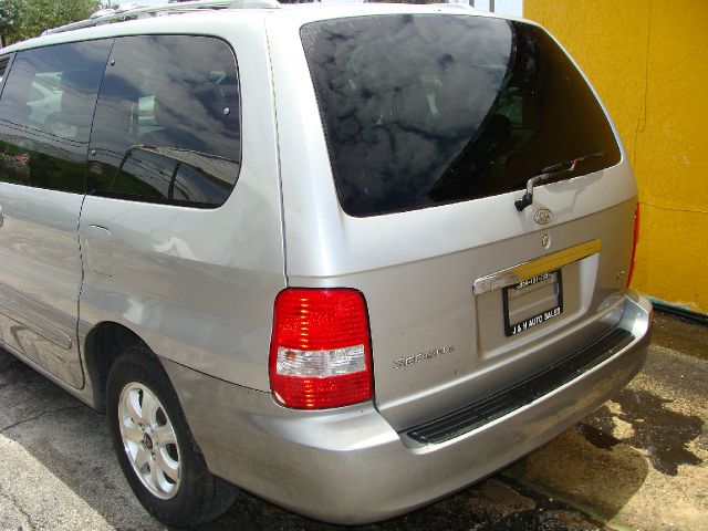 2004 Kia Sedona Open-top