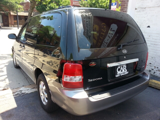 2004 Kia Sedona Unknown