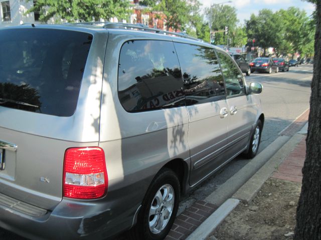 2004 Kia Sedona Open-top