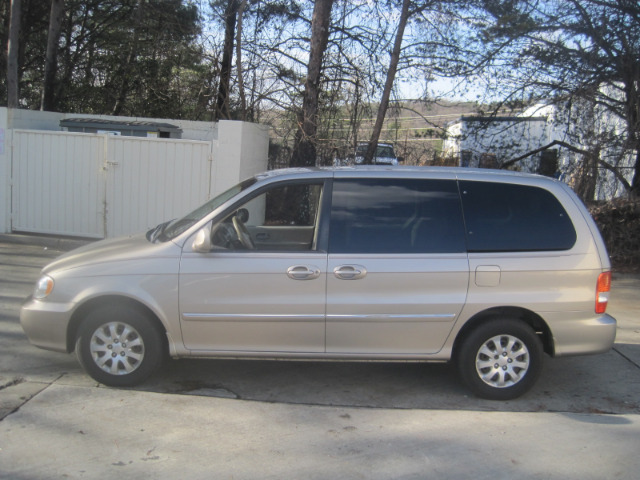 2004 Kia Sedona Elk Conversion Van