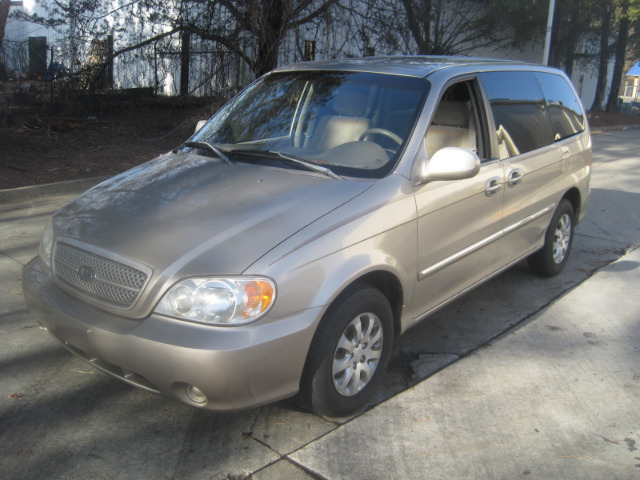 2004 Kia Sedona Elk Conversion Van