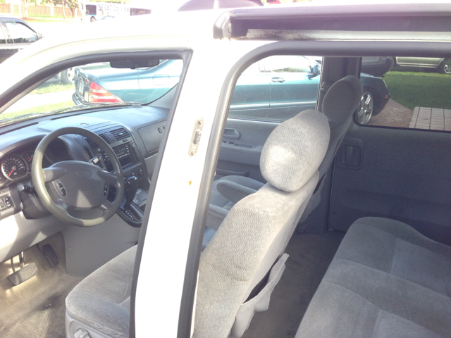 2004 Kia Sedona Elk Conversion Van