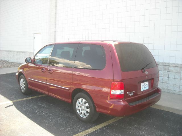 2004 Kia Sedona Elk Conversion Van