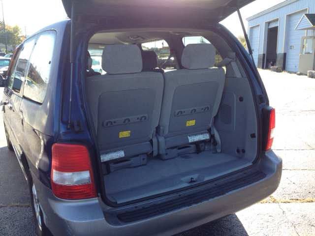 2004 Kia Sedona Open-top