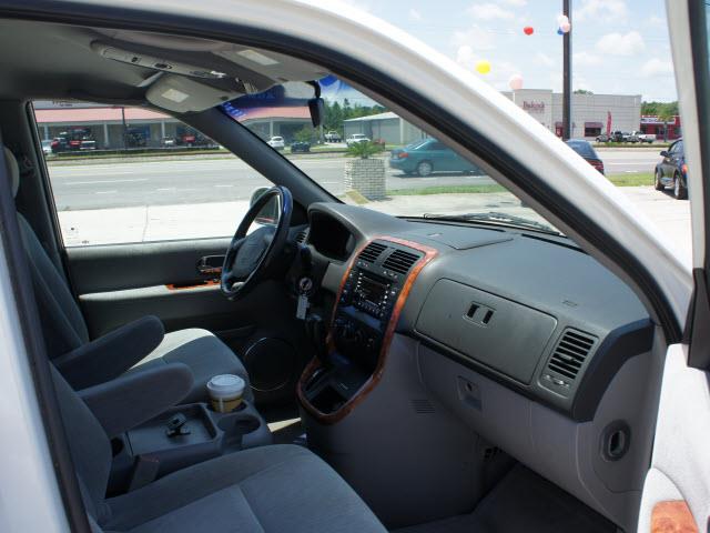 2004 Kia Sedona Elk Conversion Van