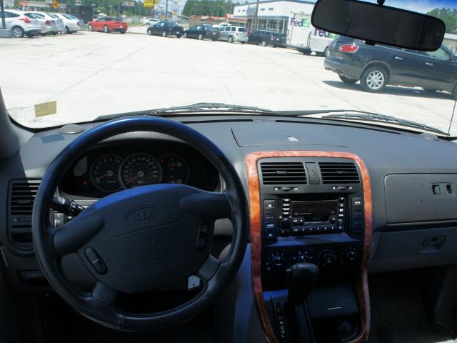 2004 Kia Sedona Elk Conversion Van