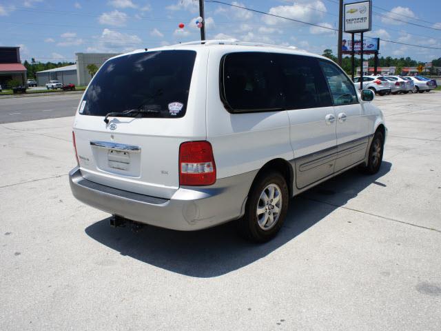 2004 Kia Sedona Elk Conversion Van