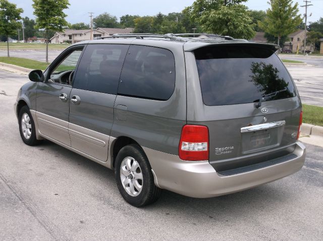 2004 Kia Sedona Open-top