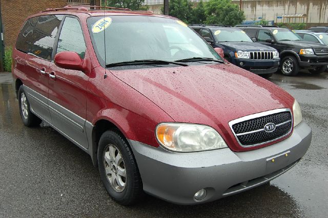 2004 Kia Sedona T6/ AWD