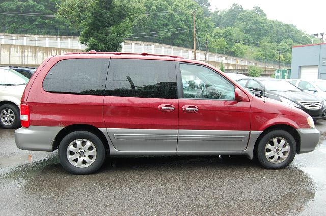 2004 Kia Sedona T6/ AWD