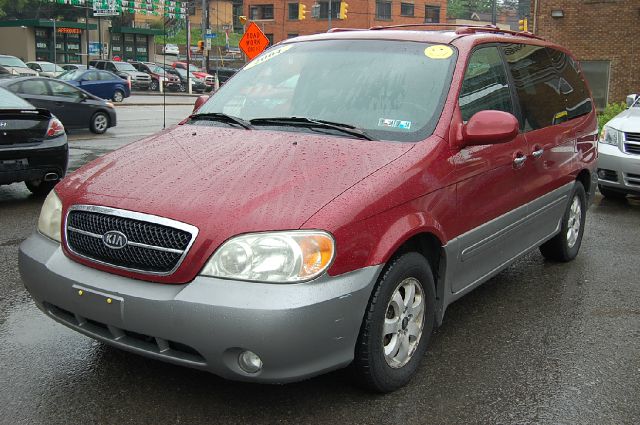 2004 Kia Sedona T6/ AWD