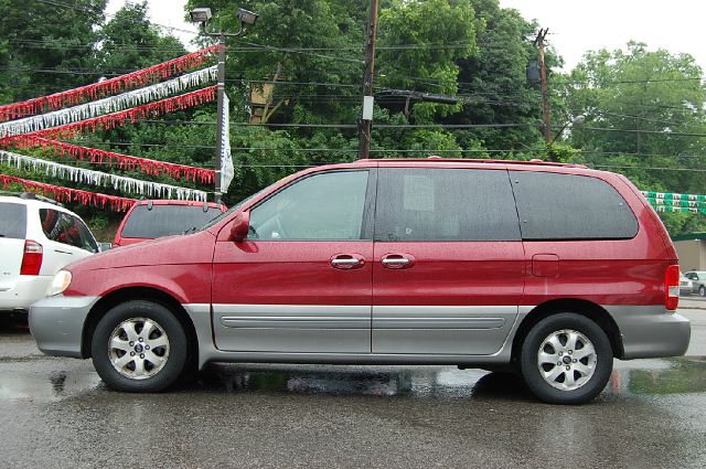 2004 Kia Sedona T6/ AWD