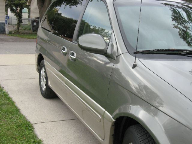 2005 Kia Sedona 2000 Ford Style
