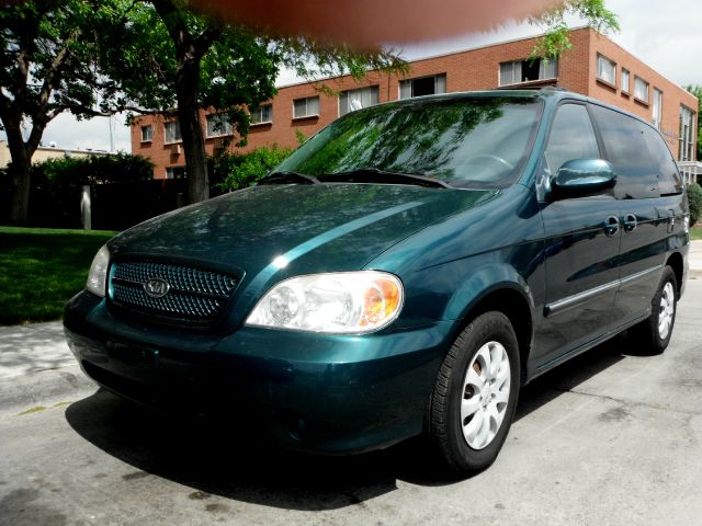 2005 Kia Sedona Unknown