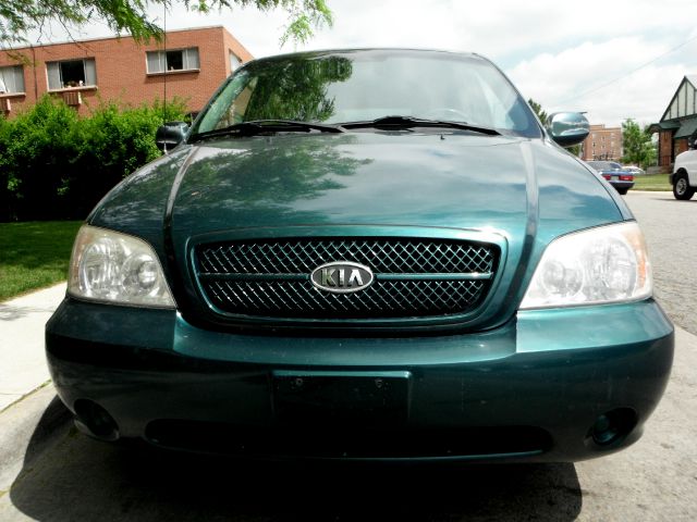 2005 Kia Sedona Unknown