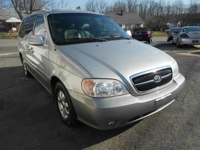2005 Kia Sedona Open-top