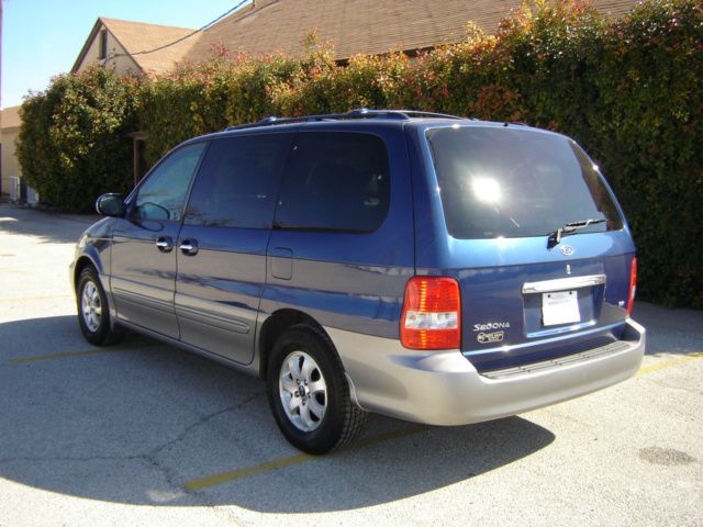 2005 Kia Sedona Open-top