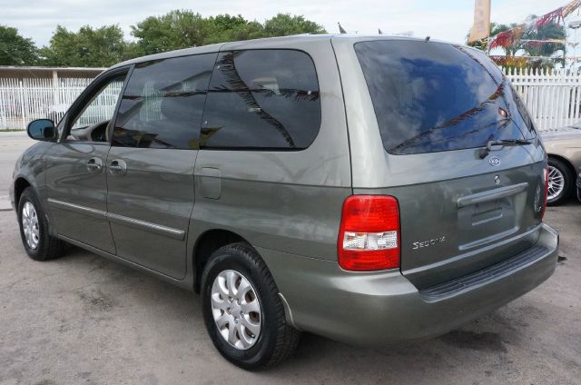 2005 Kia Sedona Elk Conversion Van