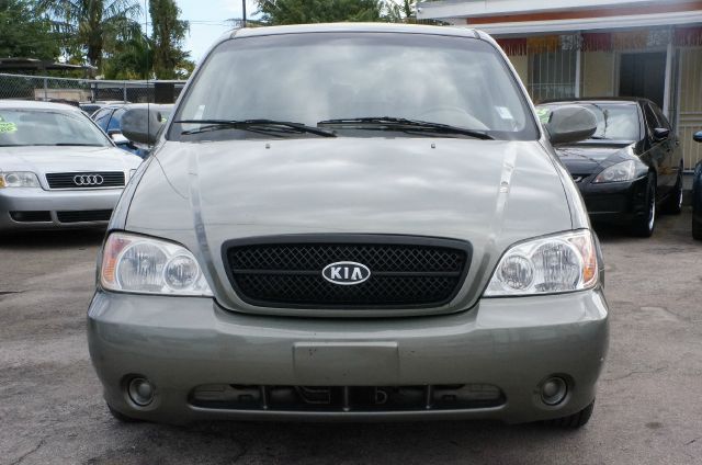 2005 Kia Sedona Elk Conversion Van