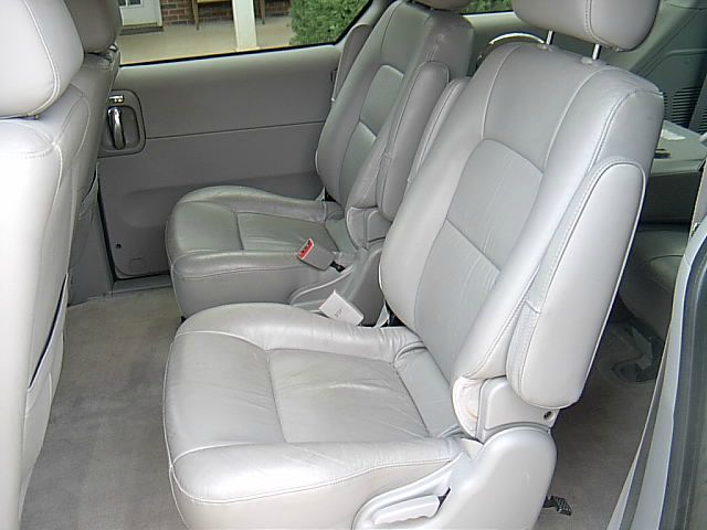 2005 Kia Sedona Open-top