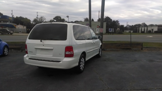 2005 Kia Sedona Elk Conversion Van