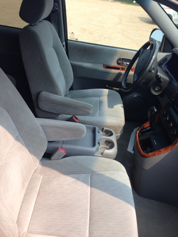 2005 Kia Sedona Open-top