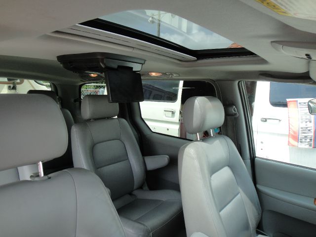 2005 Kia Sedona Open-top