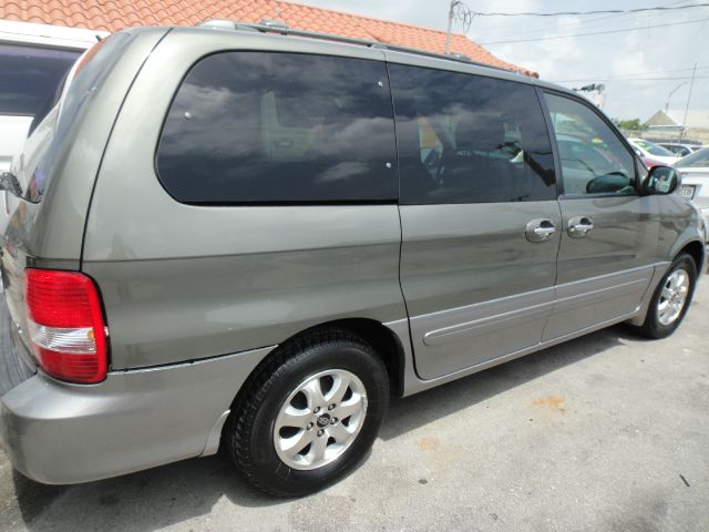 2005 Kia Sedona Open-top