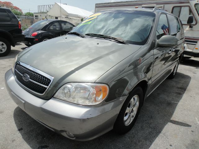 2005 Kia Sedona Open-top
