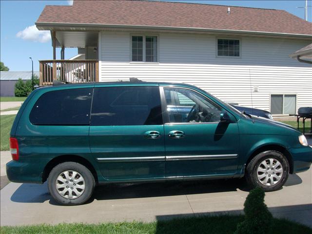 2005 Kia Sedona Unknown