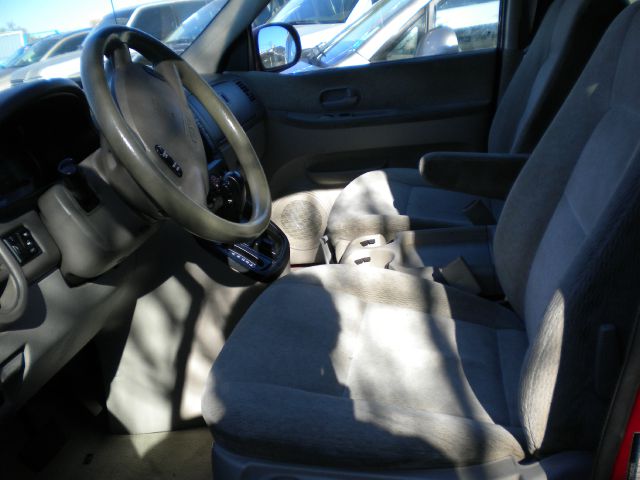 2005 Kia Sedona Elk Conversion Van