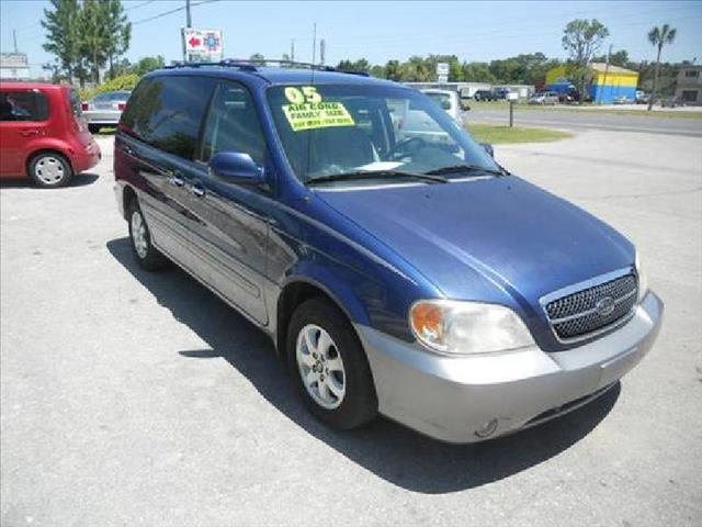 2005 Kia Sedona Elite