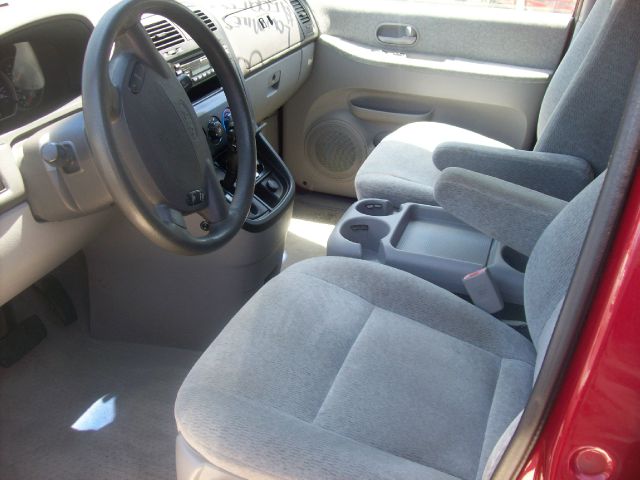 2005 Kia Sedona Elk Conversion Van