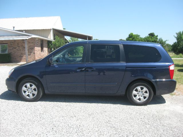2006 Kia Sedona Elk Conversion Van